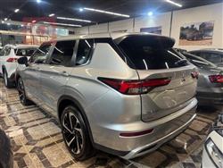 ميتسوبيشي اوتلاندر